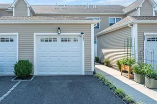 247 Silver Timber Dr, Yaphank, NY 11980 - Photo 17
