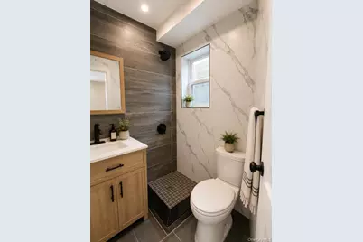 1810 Tomlinson Avenue, Bronx, NY 10461 - Photo 17