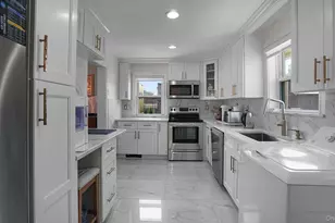 18 Edgewood Ave, Yonkers, NY 10704 - Photo 9