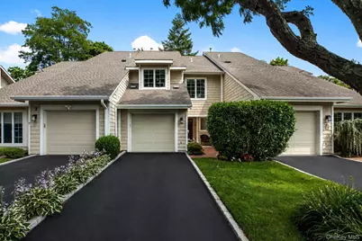 9 Pleasant Lane, Bay Shore, NY 11706 - Photo 1