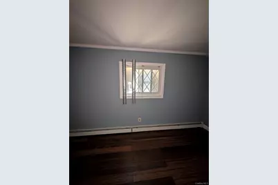 16 Thomas Street, Coram, NY 11727 - Photo 9