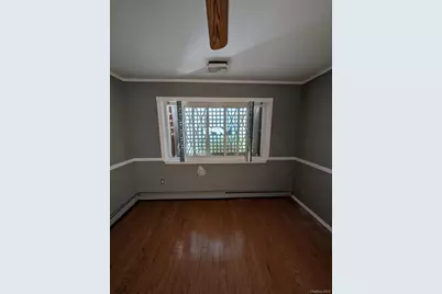 16 Thomas Street, Coram, NY 11727 - Photo 3