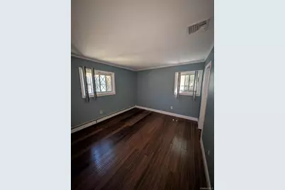 16 Thomas Street, Coram, NY 11727 - Photo 7