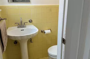 80-07 192nd St, Hollis, NY 11423 - Photo 9