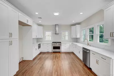 86 George Street, East Hills, NY 11577 - Photo 13