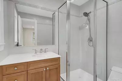 86 George Street, East Hills, NY 11577 - Photo 23