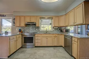 54 Clearview Cir, Hopewell Junction, NY 12533 - Photo 5