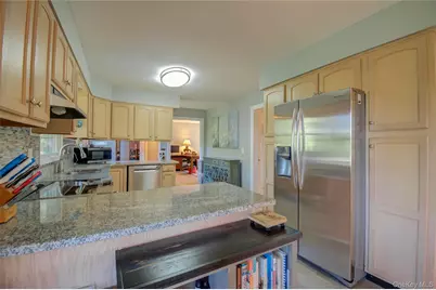 54 Clearview Circle, Hopewell Junction, NY 12533 - Photo 7