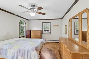 49 Old Town Ln, Huntington, NY 11743 - Photo 33