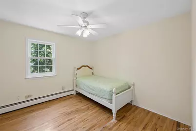 49 Old Town Lane, Huntington, NY 11743 - Photo 39