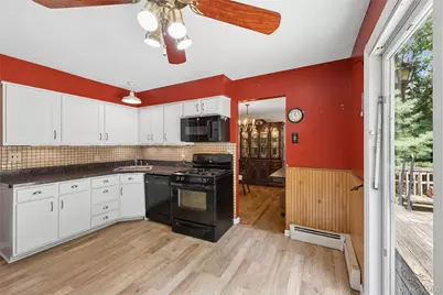 49 Old Town Lane, Huntington, NY 11743 - Photo 13