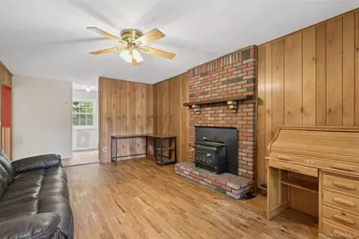 49 Old Town Lane, Huntington, NY 11743 - Photo 21