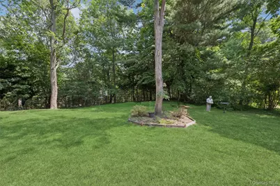 49 Old Town Lane, Huntington, NY 11743 - Photo 5