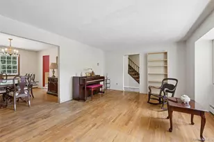 49 Old Town Ln, Huntington, NY 11743 - Photo 31