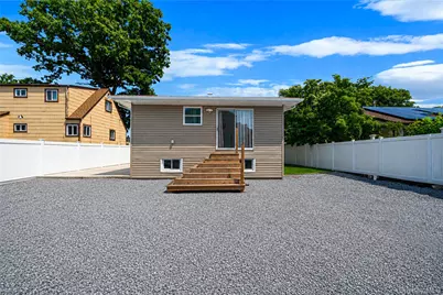 188 Frederick Avenue, Roosevelt, NY 11575 - Photo 5