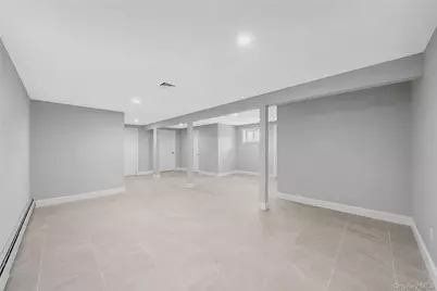 188 Frederick Avenue, Roosevelt, NY 11575 - Photo 27