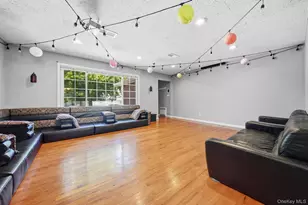 32 Lake Ave, Deer Park, NY 11729 - Photo 5