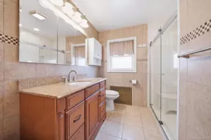 32 Lake Ave, Deer Park, NY 11729 - Photo 15