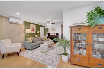 6 Hilton Court, Huntington, NY 11743 - Photo 5