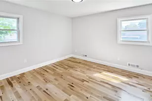 162 State St, Westbury, NY 11590 - Photo 19