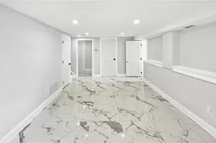 162 State St, Westbury, NY 11590 - Photo 27