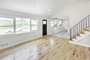 162 State St, Westbury, NY 11590 - Photo 15