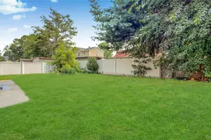162 State St, Westbury, NY 11590 - Photo 41
