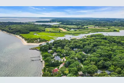 2705 W Creek Avenue, Cutchogue, NY 11935 - Photo 31