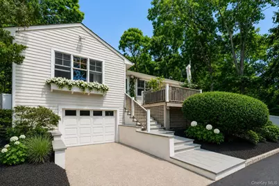 2705 W Creek Avenue, Cutchogue, NY 11935 - Photo 1