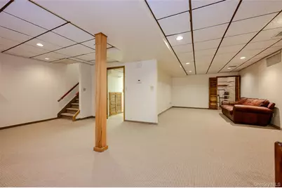 12 Stanford Court #A, Wantagh, NY 11793 - Photo 17