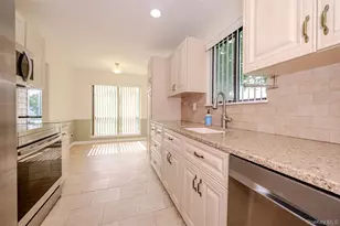12 Stanford Ct, Wantagh, NY 11793 - Photo 3