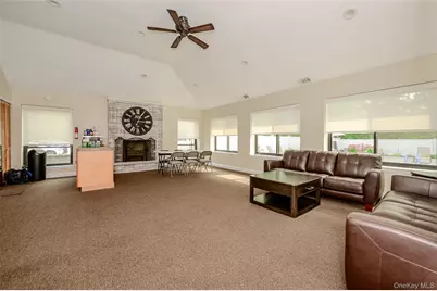 12 Stanford Court #A, Wantagh, NY 11793 - Photo 29