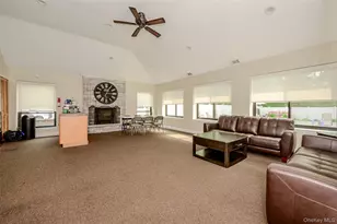 12 Stanford Ct, Wantagh, NY 11793 - Photo 29