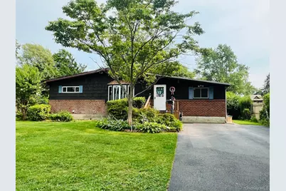 36 Orange Street, Central Islip, NY 11722 - Photo 1