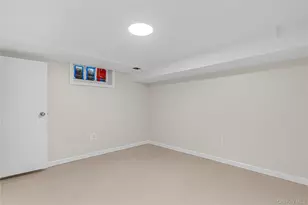 87-47 216th St, Queens Village, NY 11427 - Photo 15
