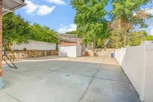 87-47 216th St, Queens Village, NY 11427 - Photo 19