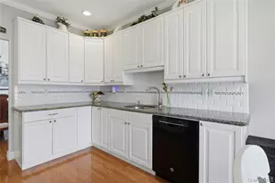 581 Leisure Dr, Ridge, NY 11961 - Photo 13