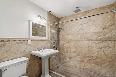 19 Chestnut Street, Glen Cove, NY 11542 - Photo 9