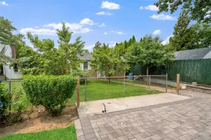 19 Chestnut St, Glen Cove, NY 11542 - Photo 21