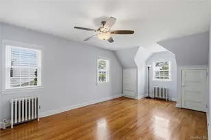 19 Chestnut St, Glen Cove, NY 11542 - Photo 13