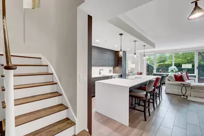 111 Cherry Valley Avenue #M18, Garden City, NY 11530 - Photo 3
