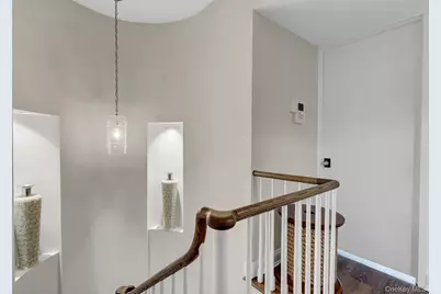 111 Cherry Valley Avenue #M18, Garden City, NY 11530 - Photo 19