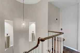 111 Cherry Valley Ave, Garden City, NY 11530 - Photo 19