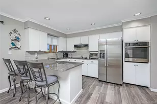 281 Thrift St, Ronkonkoma, NY 11779 - Photo 11