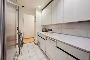 1130 Stadium Ave, Bronx, NY 10465 - Photo 13