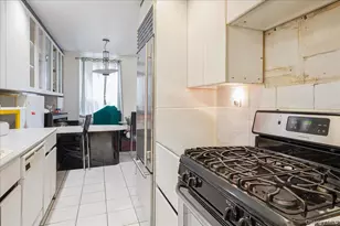 1130 Stadium Ave, Bronx, NY 10465 - Photo 11