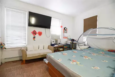 146-11 35th Avenue, Flushing, NY 11354 - Photo 9