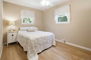 5 Columbine Ave, Hampton Bays, NY 11946 - Photo 13