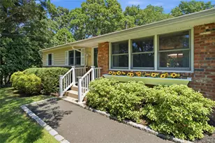 5 Columbine Ave, Hampton Bays, NY 11946 - Photo 3