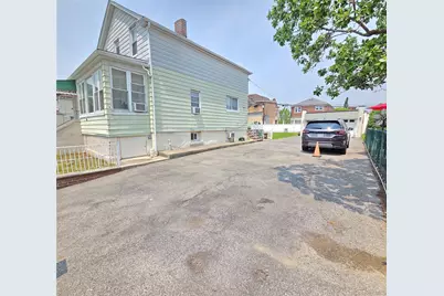 2241 Haviland Avenue, Bronx, NY 10462 - Photo 25